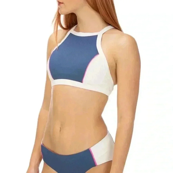 Hurley Women's Quick Dry Meritime High Neck Surf Bikini Top Pale Ivory Small - Picture 1 of 9